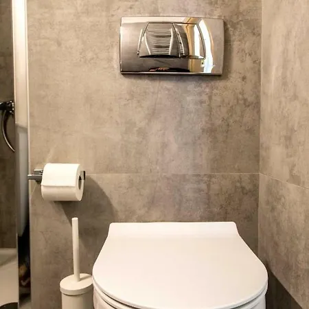 The Modern Saloniki
